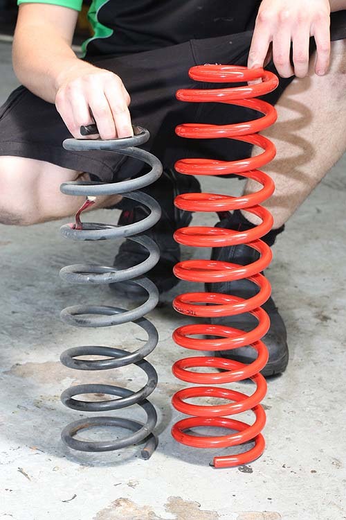 MOAB FRONT COIL SPRINGS TO JEEP WRANGLER TJ (2.5" LIFT)