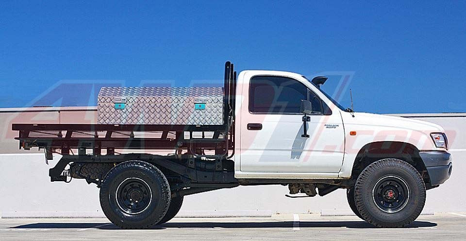 TOUGH DOG SUSPENSION KIT FOR TOYOTA HILUX IFS 1988 - 2005