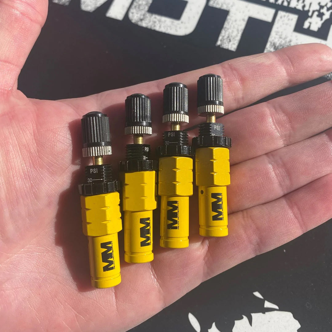 MEAN MOTHER 4X4 TYRE DEFLATORS