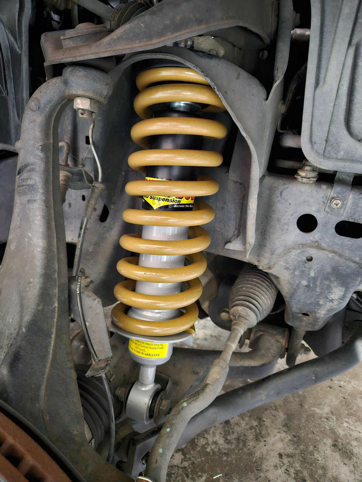 TOUGH DOG FOAM CELL QUICK FIT STRUT NISSAN NAVARA NP300 (LEAF REAR)