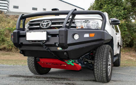 TOYOTA HILUX 2005 - 2015 EFS STOCKMAN BULL BAR