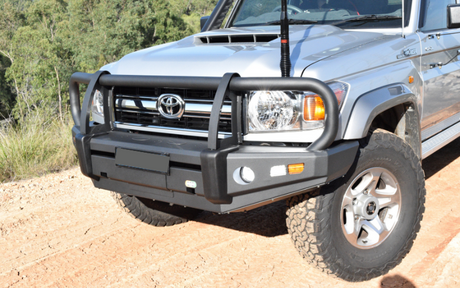 EFS STOCKMAN BULL BAR TOYOTA LANDCRUISER 76 SERIES